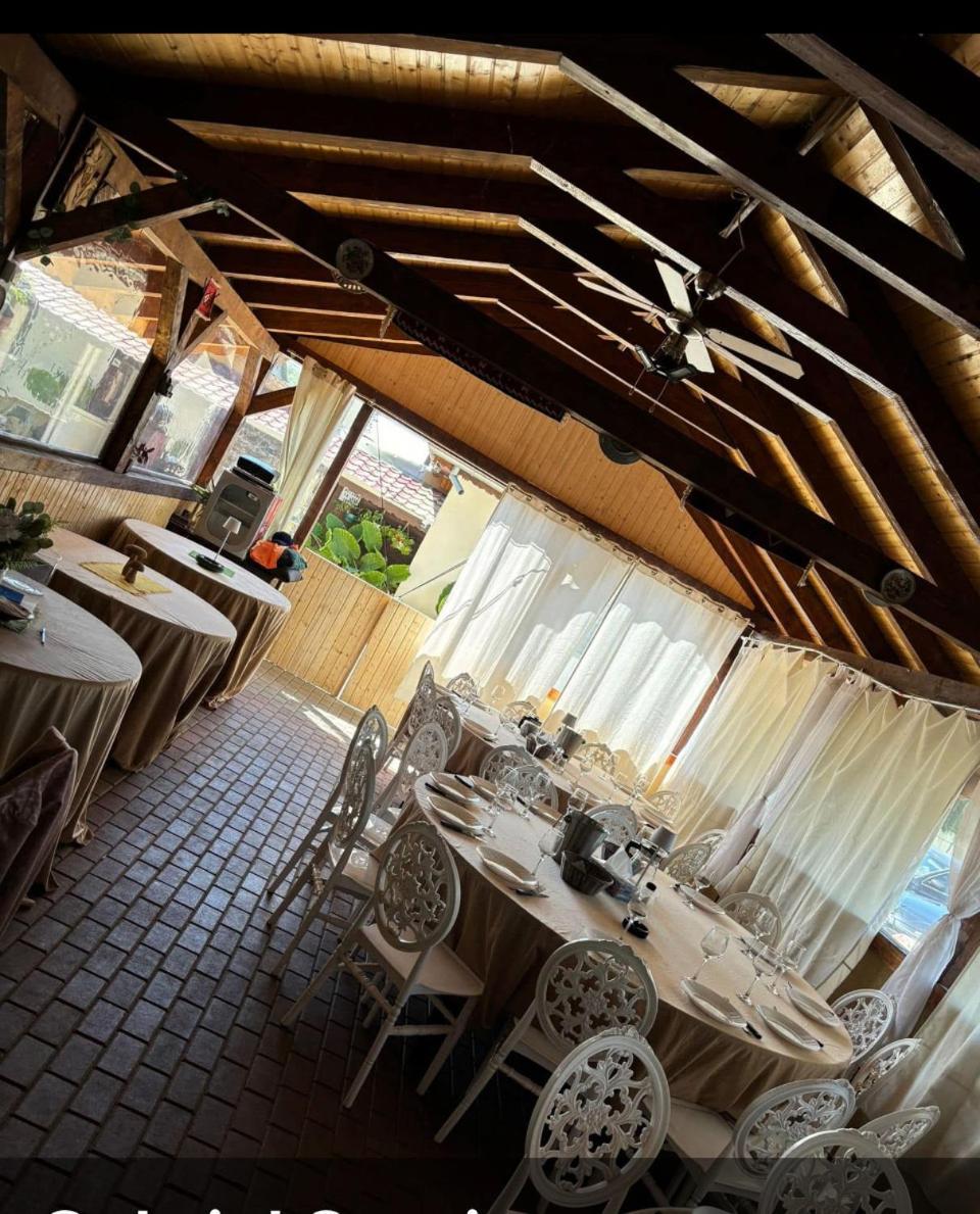 Gigios Sport&Relax Villa Bailesti Exterior photo